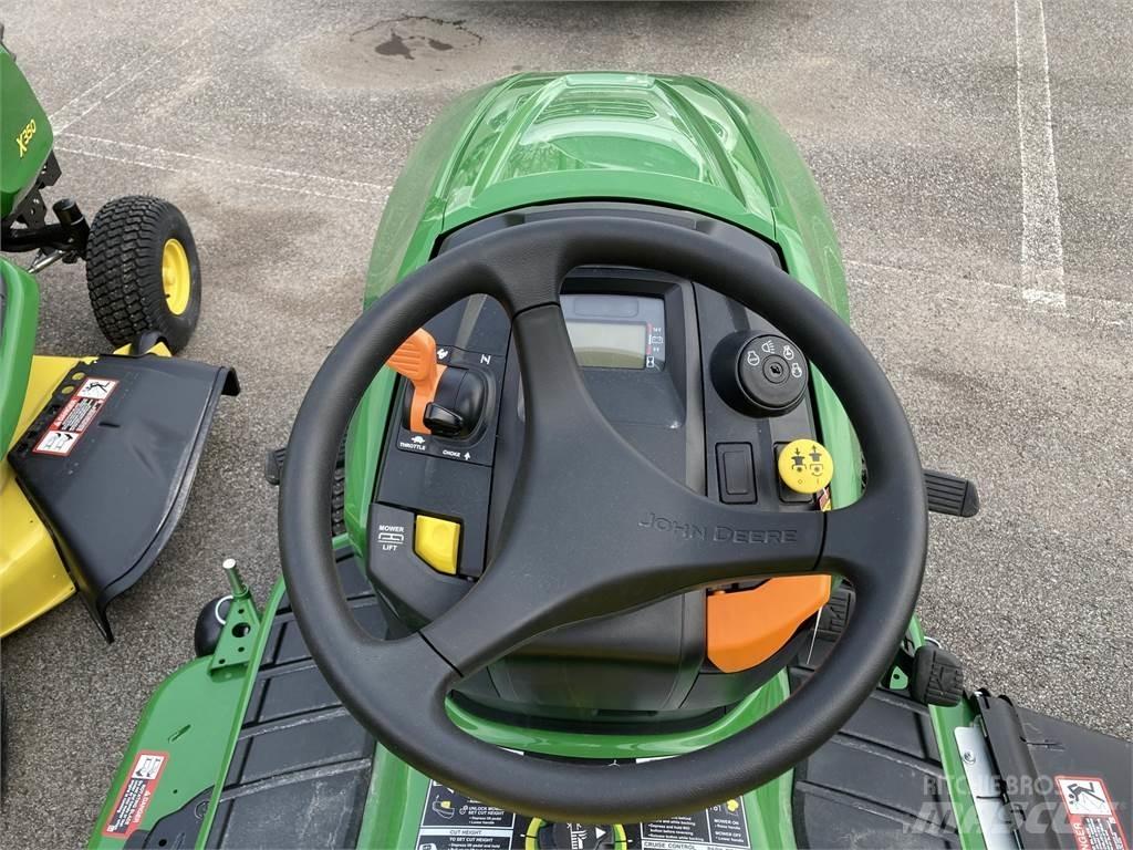 John Deere X350 小型曳引機