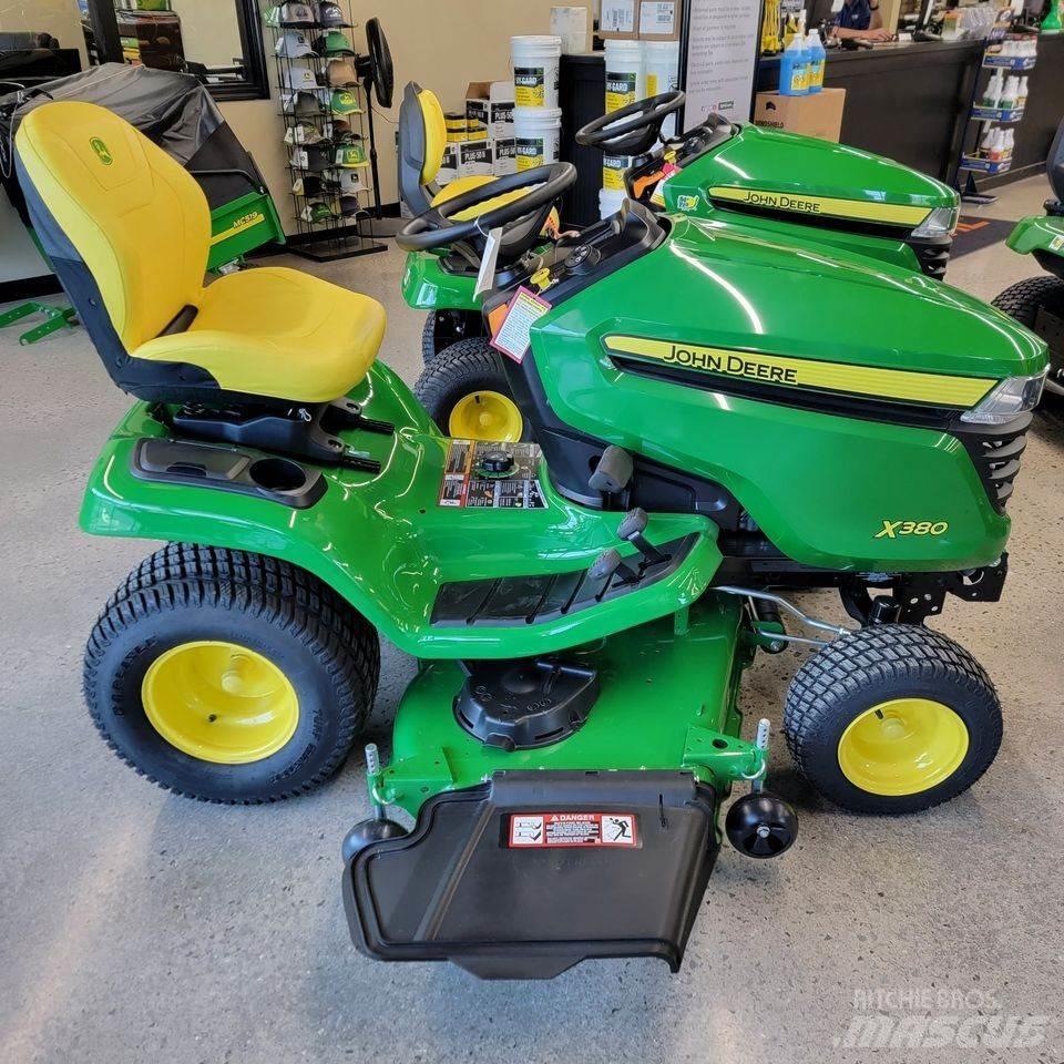 John Deere X380 小型曳引機