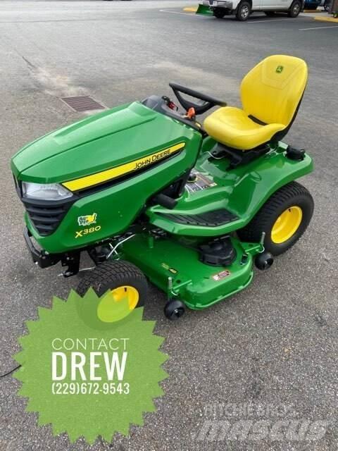 John Deere X380 小型曳引機