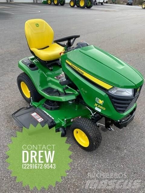John Deere X380 小型曳引機
