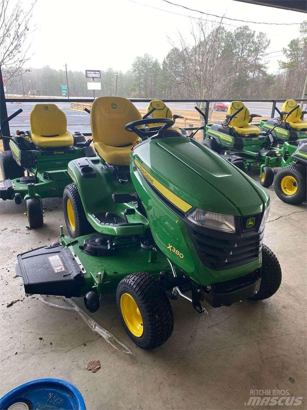 John Deere X380 小型曳引機
