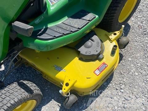 John Deere X380 小型曳引機