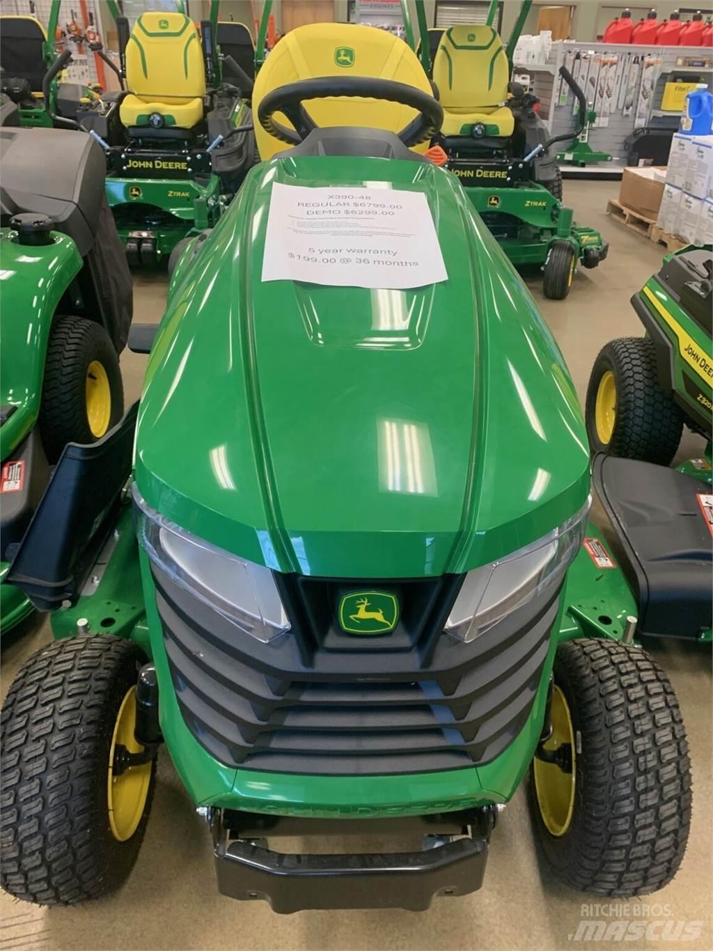 John Deere X390 小型曳引機