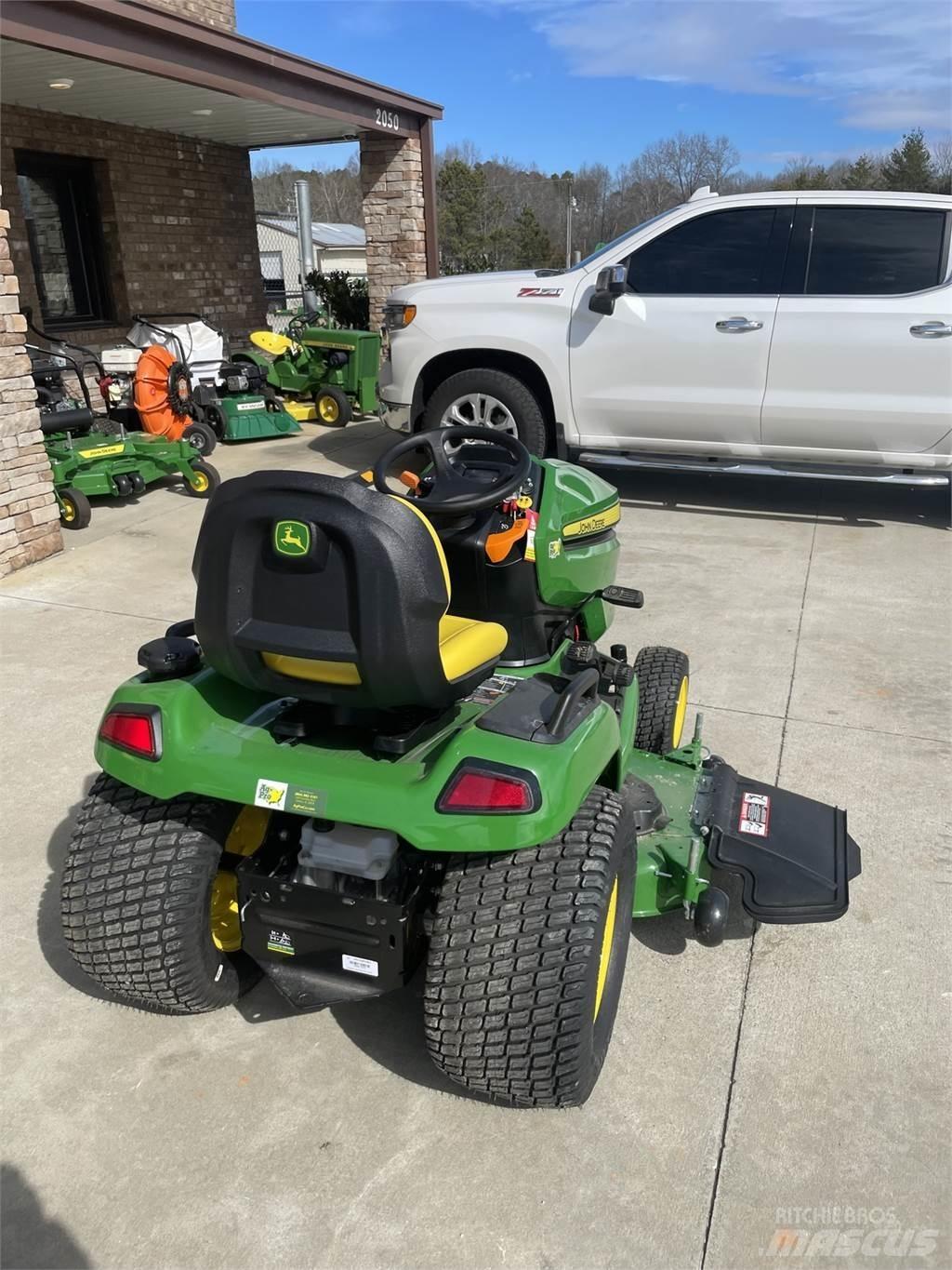John Deere X570 小型曳引機