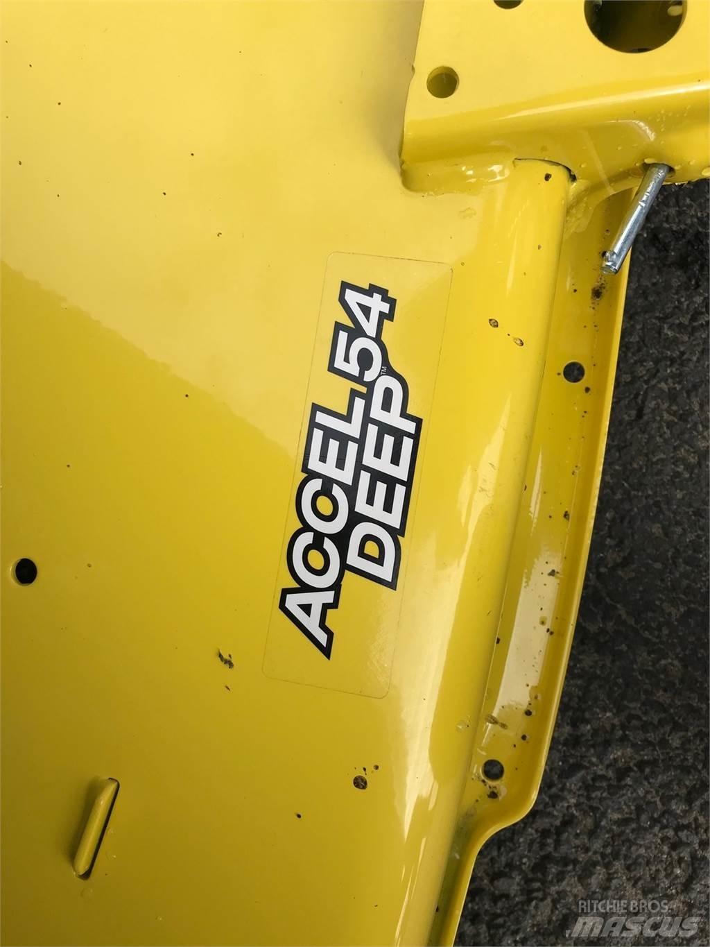 John Deere X570 小型曳引機