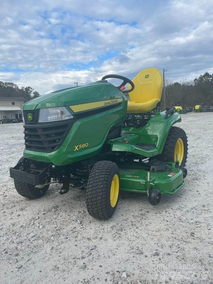 John Deere X580 小型曳引機