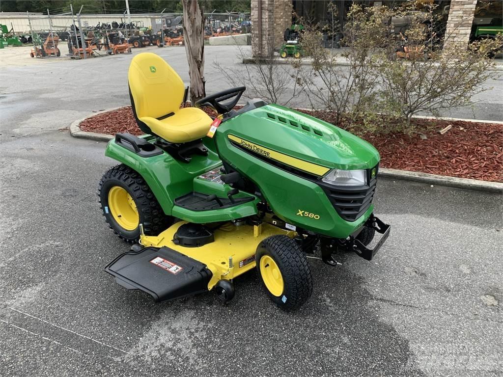 John Deere X580 小型曳引機