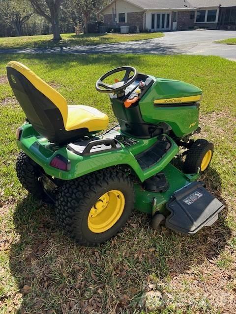John Deere X580 小型曳引機