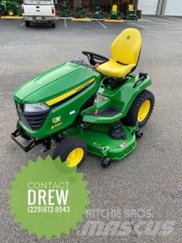 John Deere X580 小型曳引機
