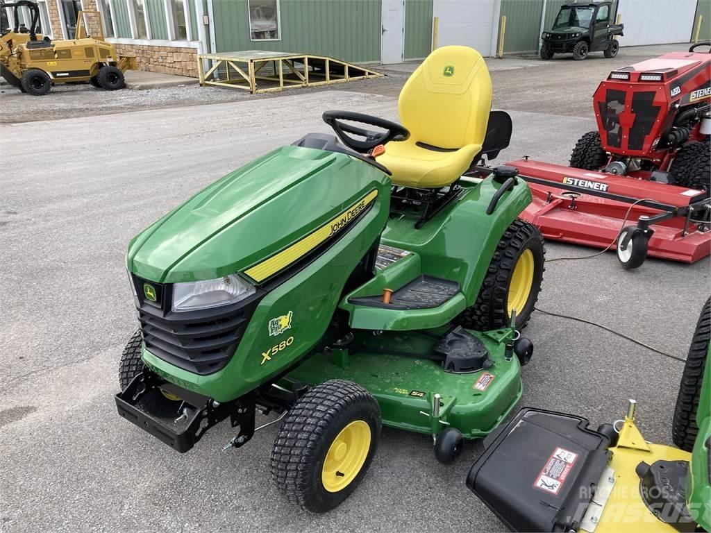 John Deere X580 小型曳引機