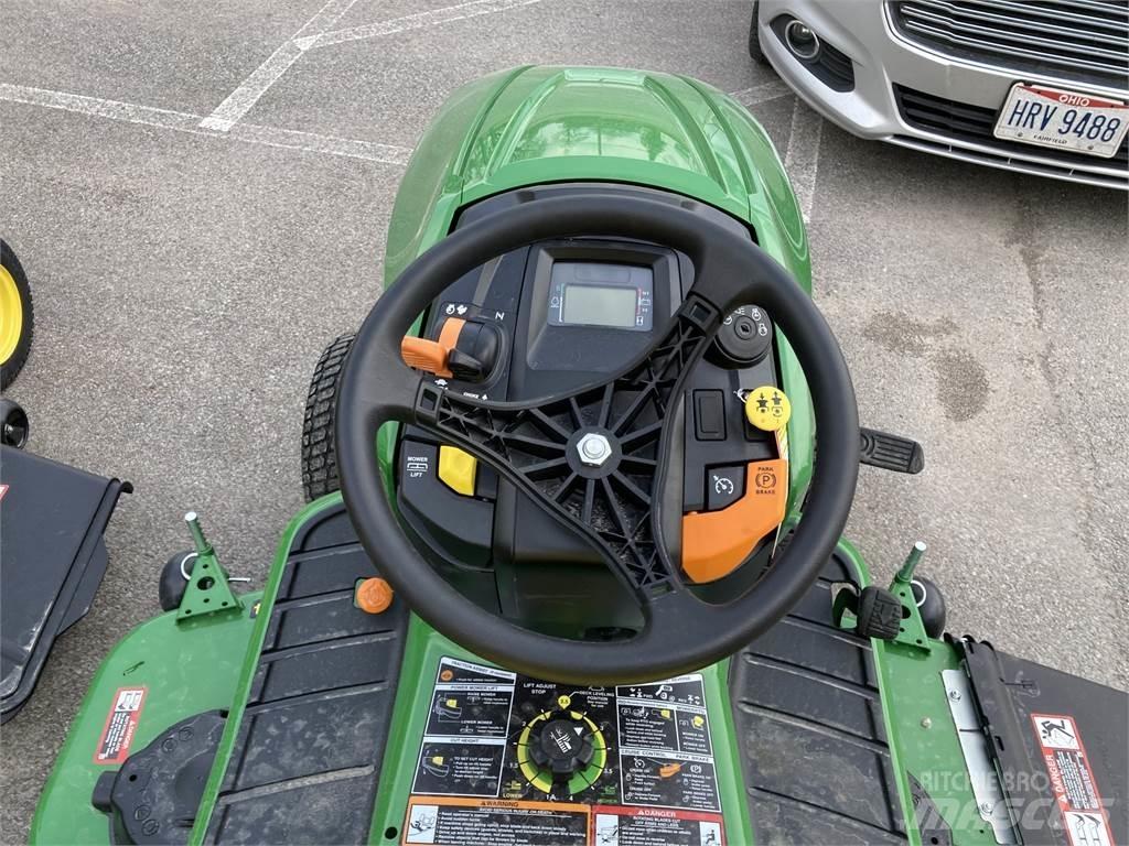 John Deere X580 小型曳引機