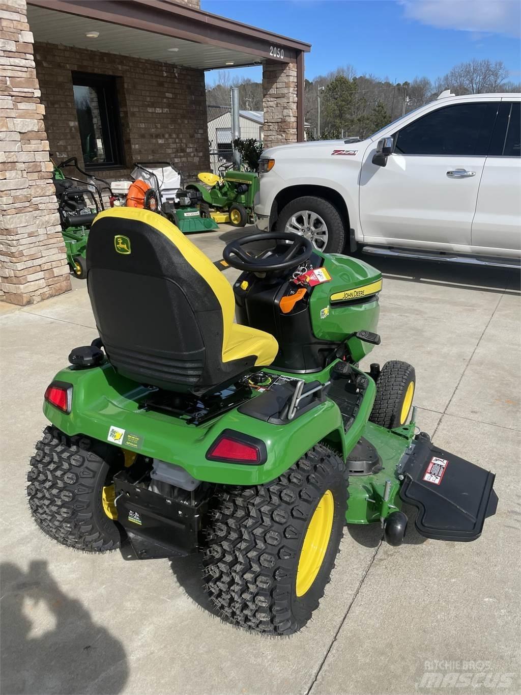 John Deere X590 小型曳引機