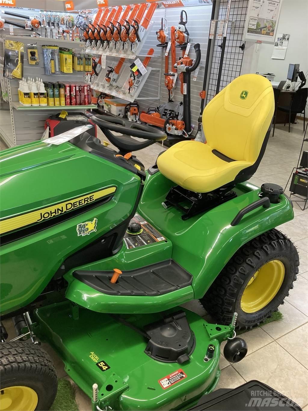 John Deere X590 小型曳引機