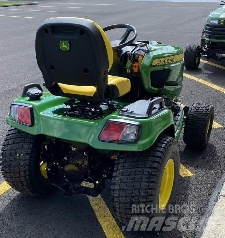 John Deere X730 小型曳引機