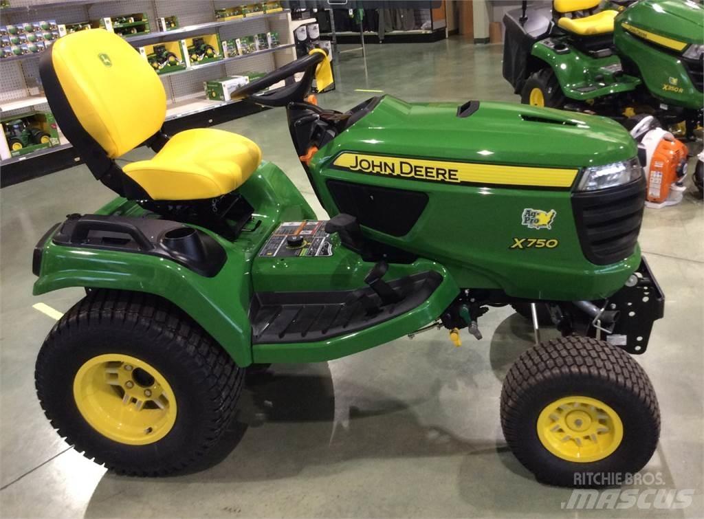 John Deere X750 小型曳引機