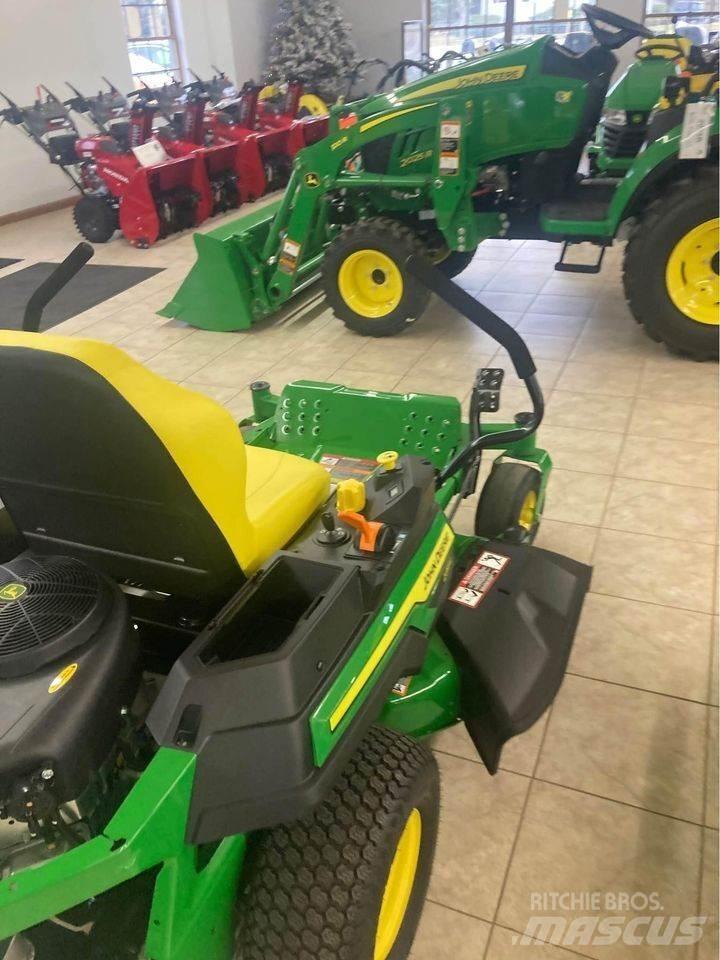 John Deere Z315E 零迴轉割草機