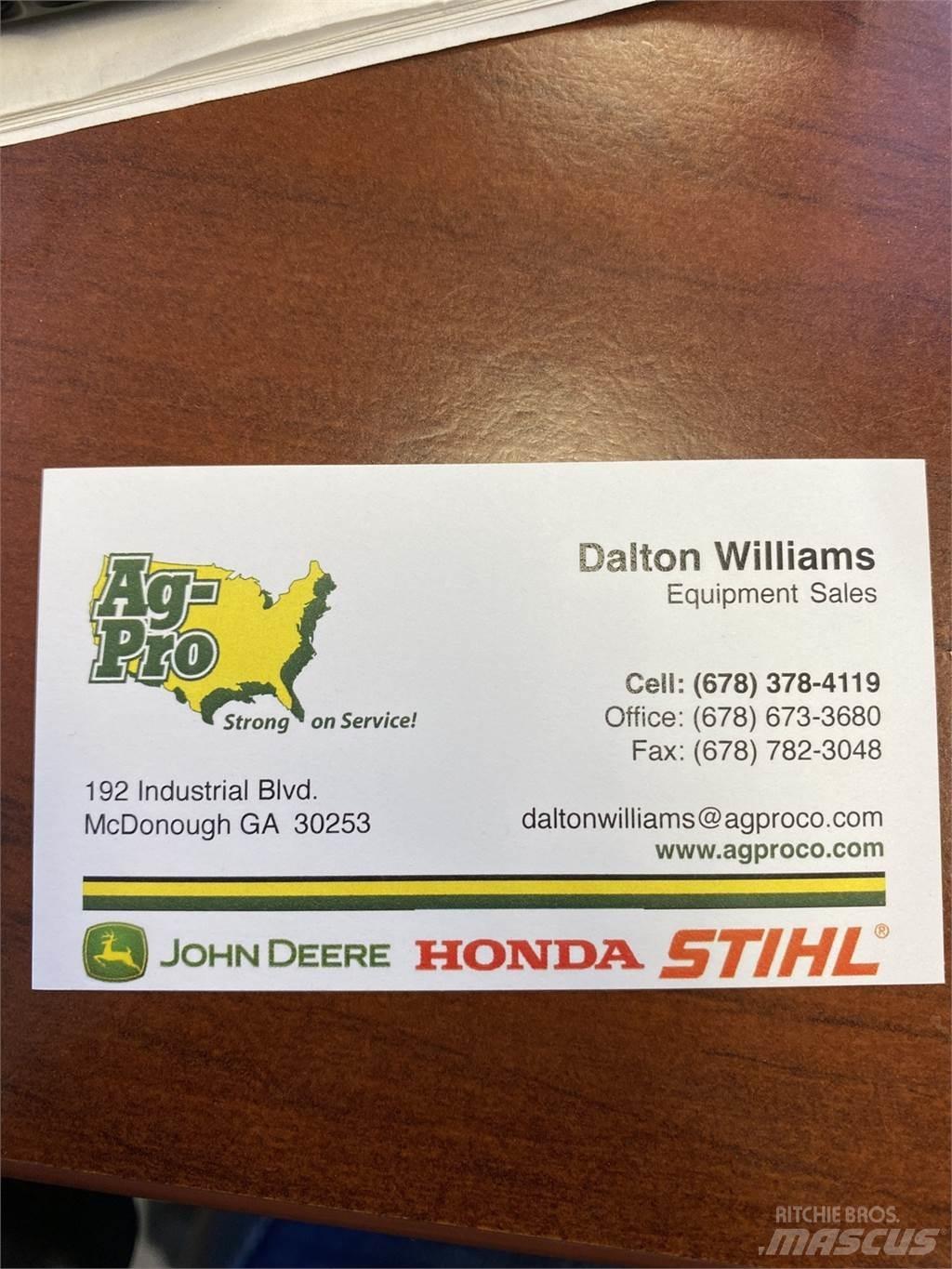 John Deere Z320R 零迴轉割草機