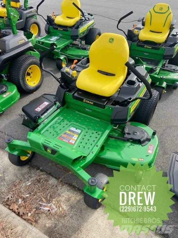 John Deere Z325E 零迴轉割草機