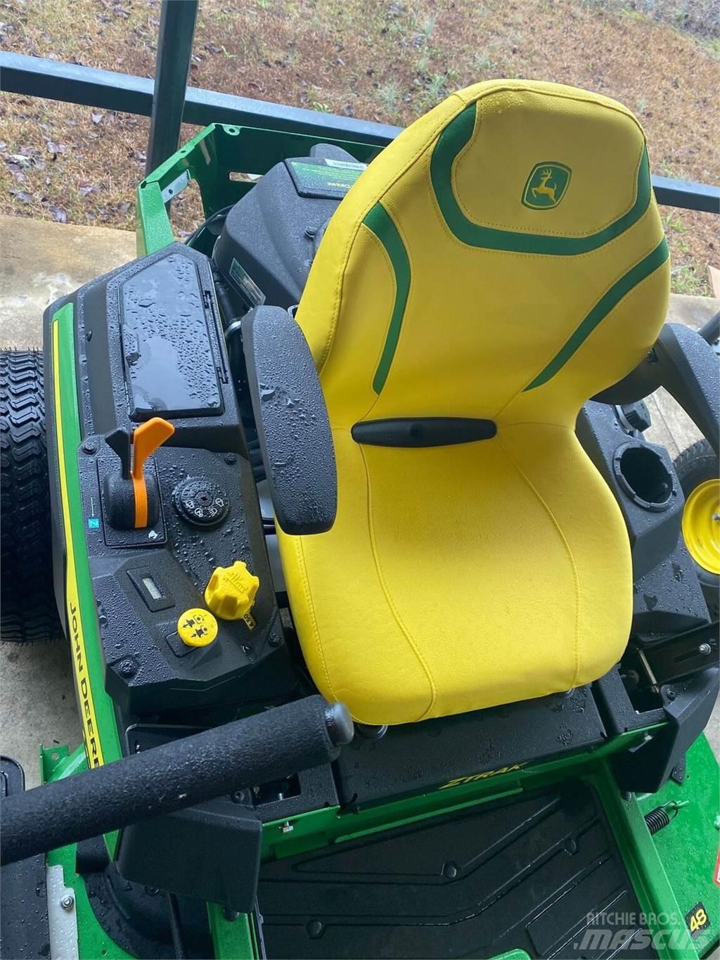 John Deere Z330R 零迴轉割草機