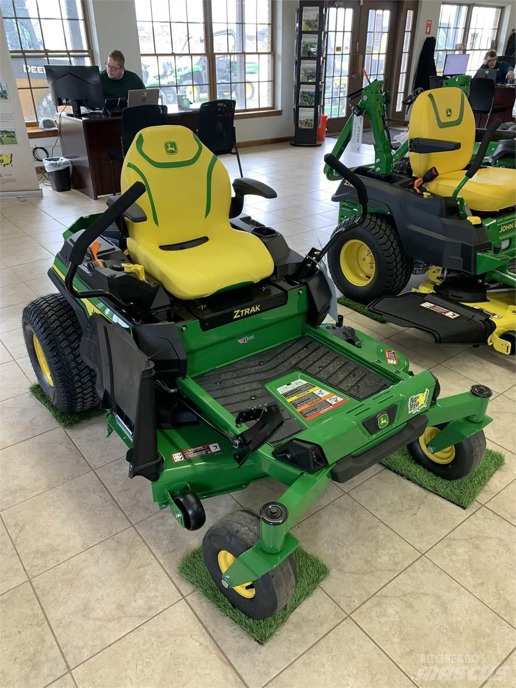 John Deere Z330R 零迴轉割草機