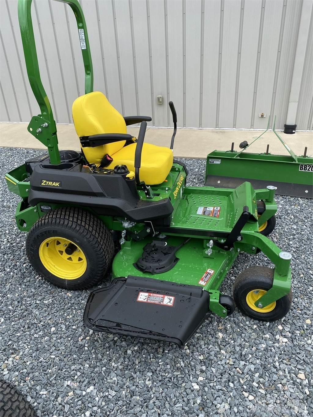 John Deere Z720E 零迴轉割草機
