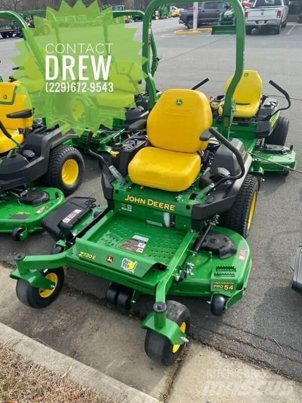 John Deere Z720E 零迴轉割草機