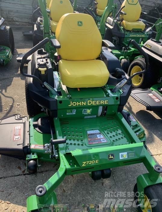 John Deere Z720E 零迴轉割草機