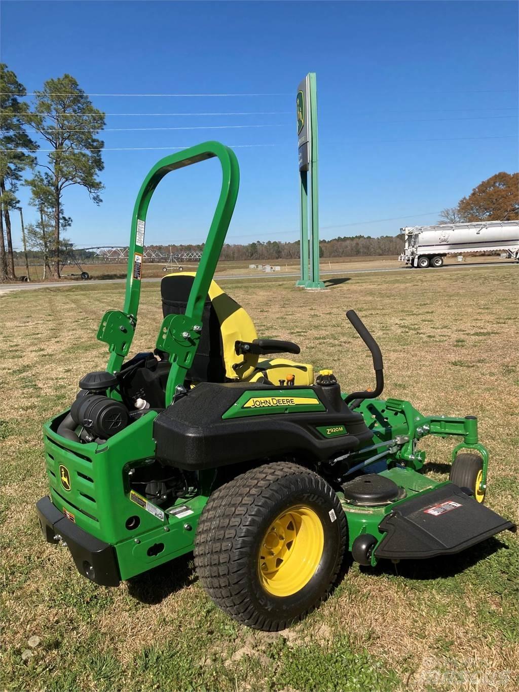 John Deere Z920M 零迴轉割草機