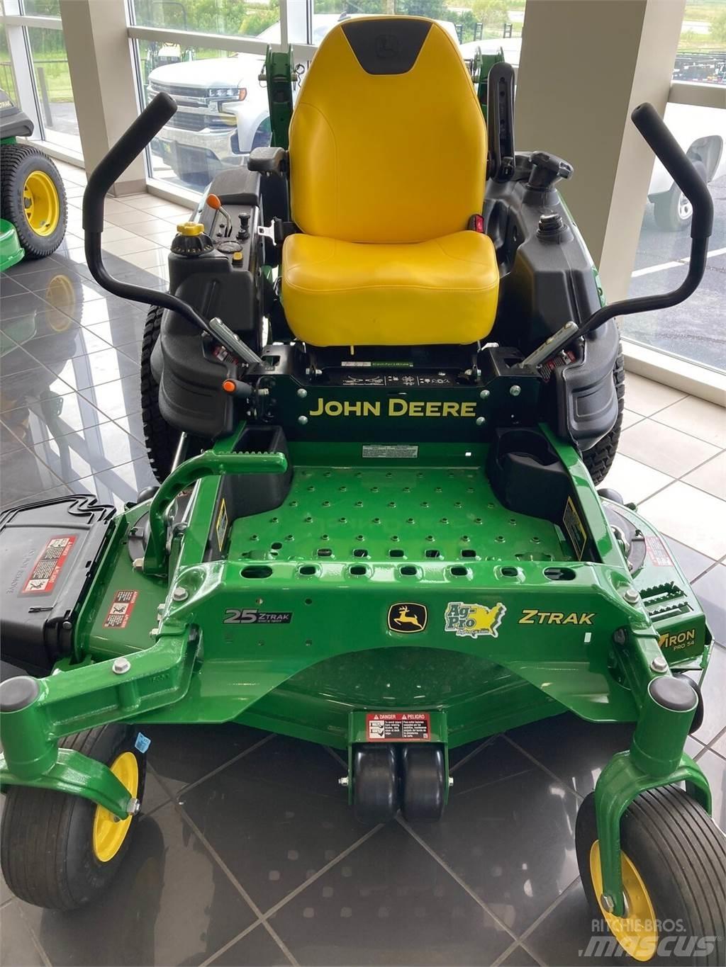 John Deere Z920M 零迴轉割草機