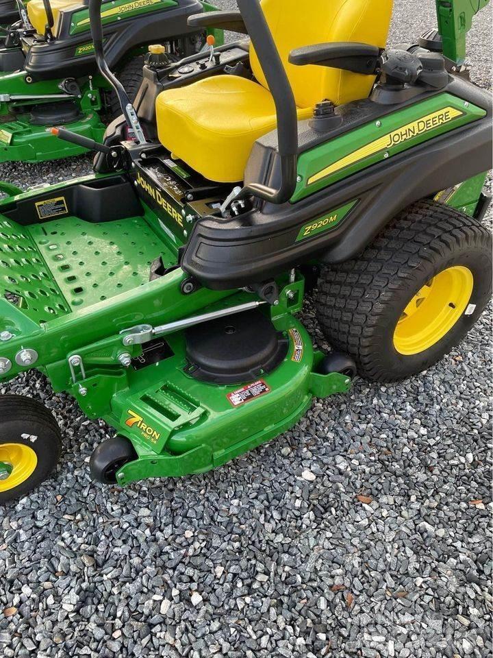 John Deere Z920M 零迴轉割草機