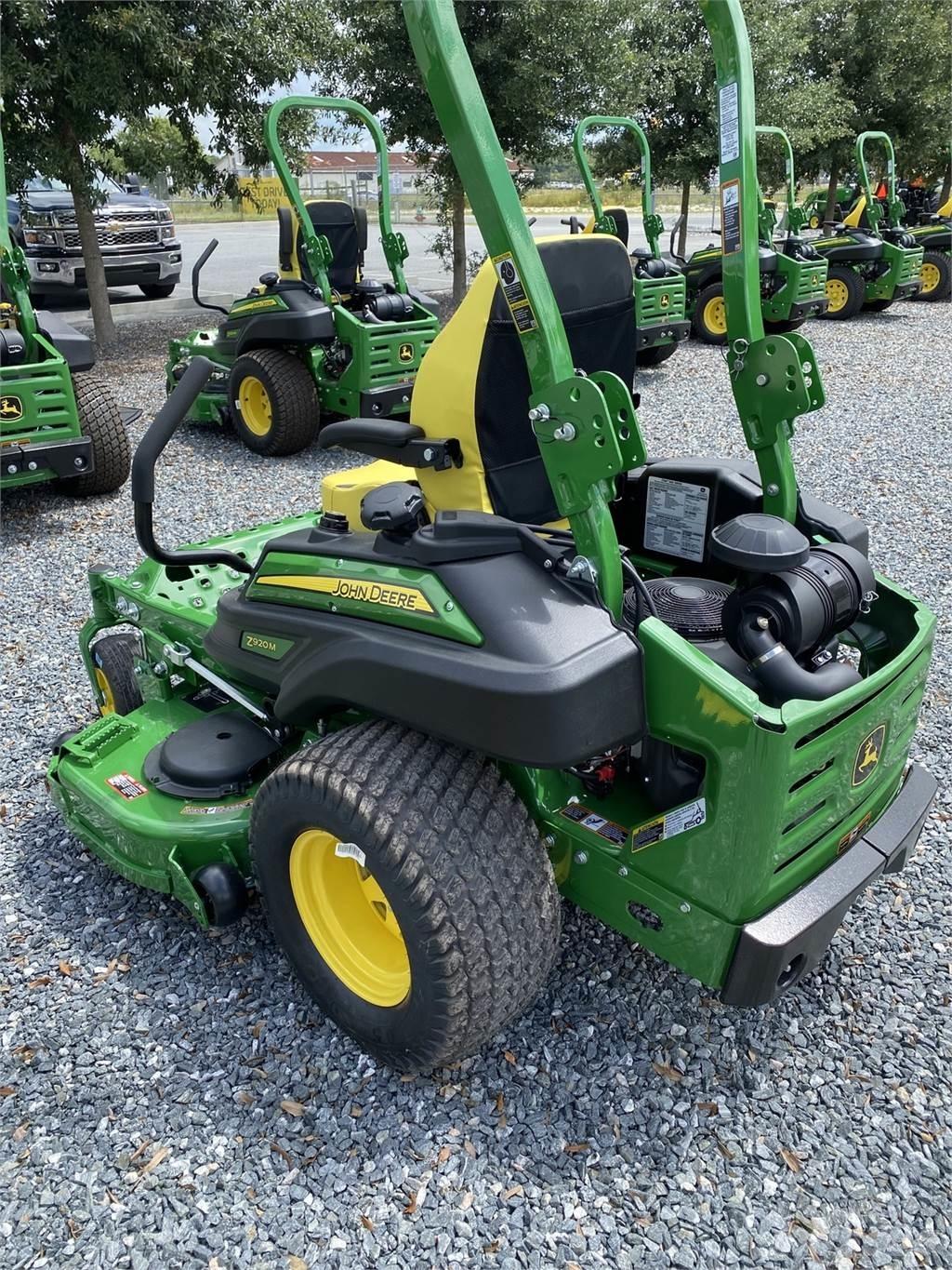 John Deere Z920M 零迴轉割草機