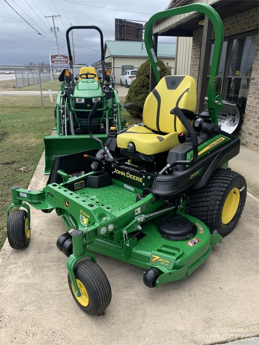 John Deere Z930M 零迴轉割草機