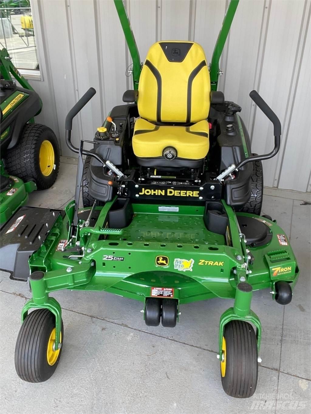 John Deere Z930M 零迴轉割草機