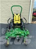 John Deere Z930M 零迴轉割草機