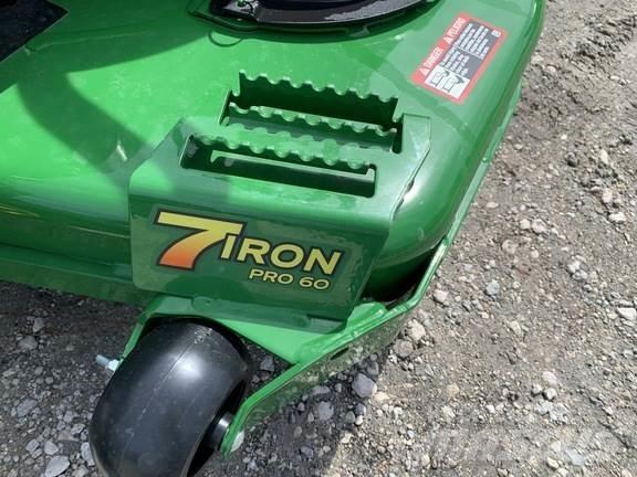John Deere Z930M 零迴轉割草機