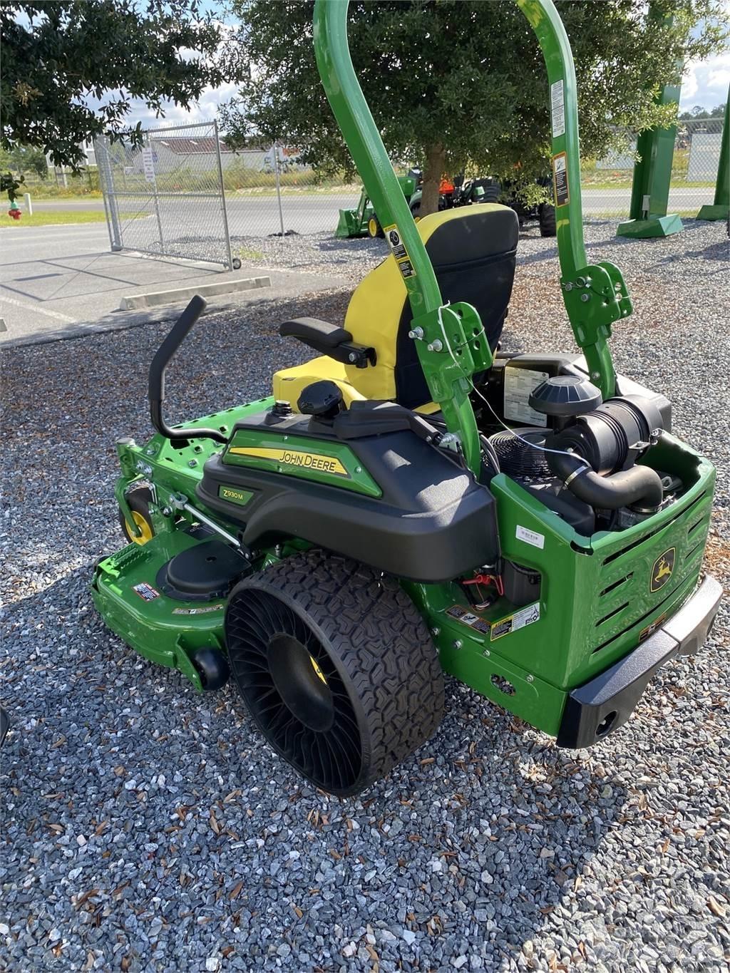 John Deere Z930M 零迴轉割草機