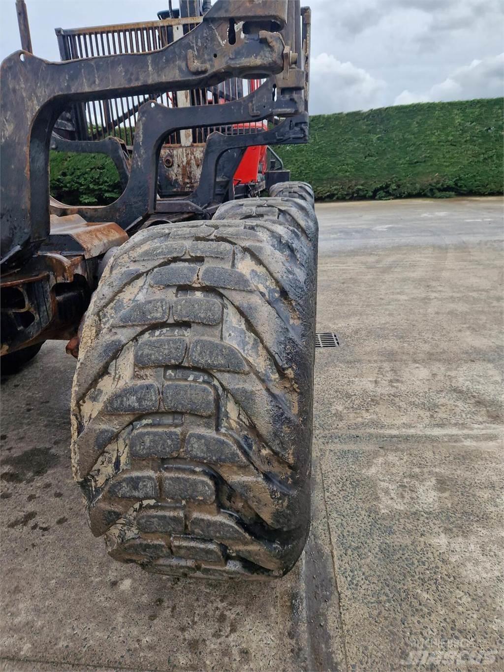 Komatsu 855 集運機