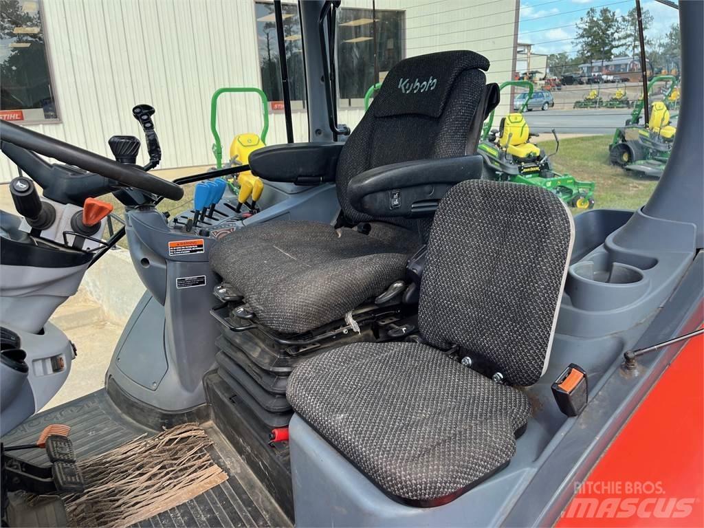 Kubota M7-132 小型曳引機