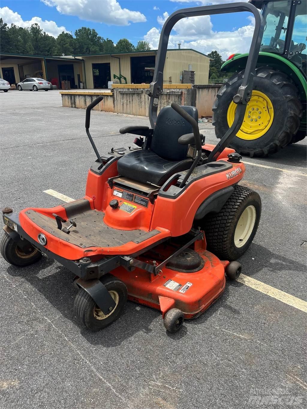 Kubota ZG23 零迴轉割草機