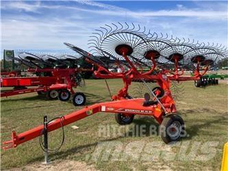 Kuhn SR110 耙與翻草機
