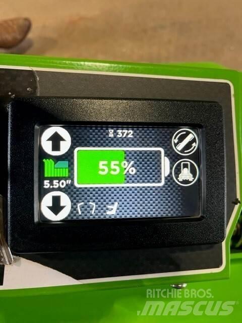 Mean Green EVO 零迴轉割草機