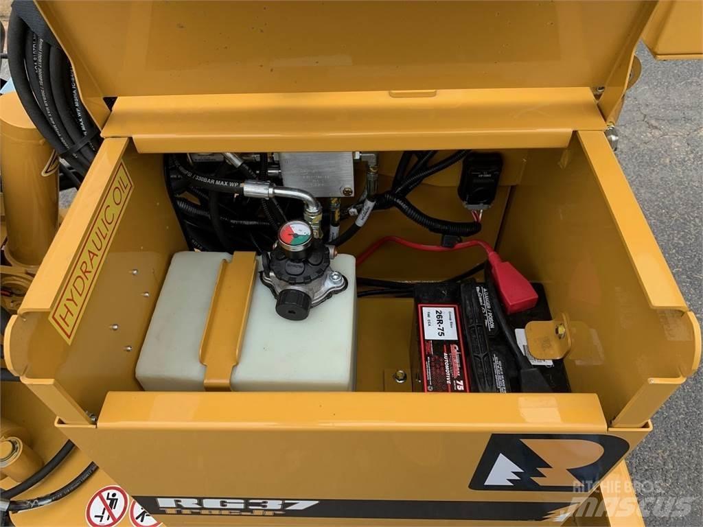Rayco RG37T 樹樁破碎機