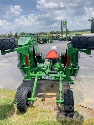 Rhino TS10 草捆撕碎機、切割機、拆袋機