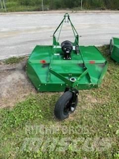 Rhino TW15 草捆撕碎機、切割機、拆袋機