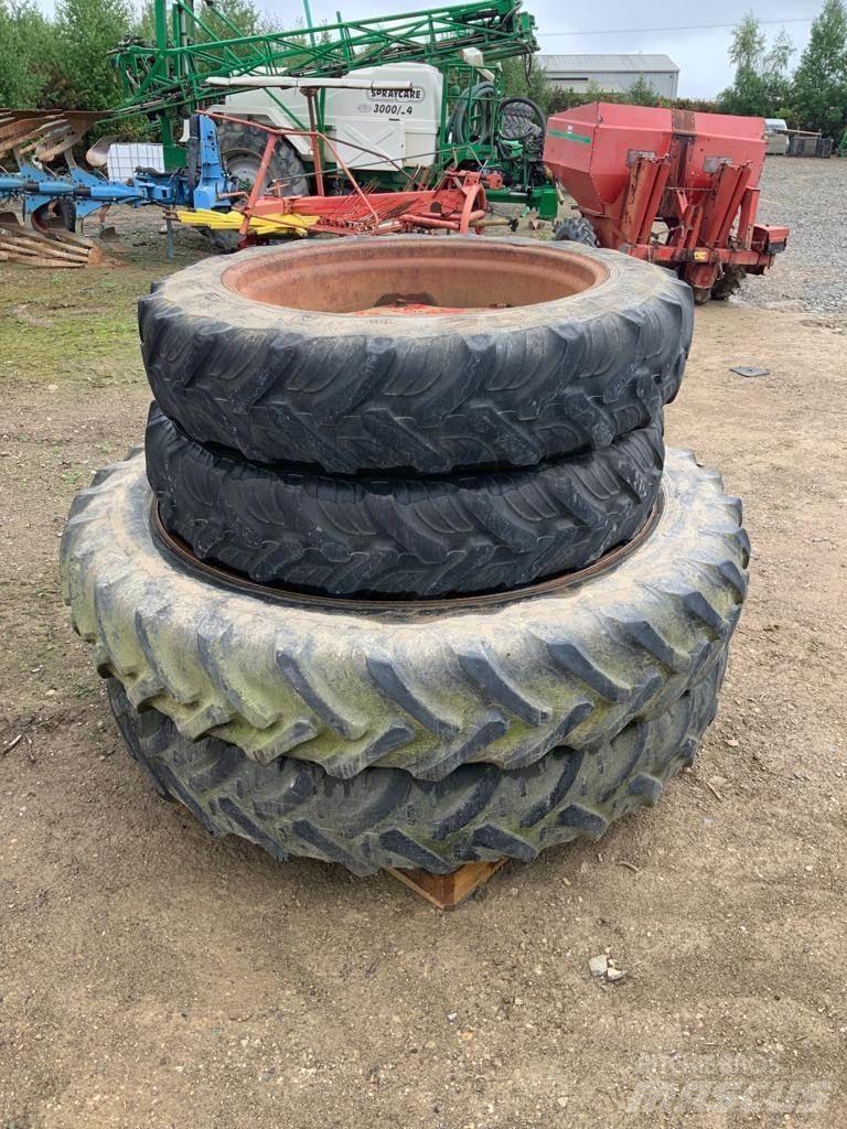  Row Crop Wheels 輪胎、車輪和輪圈