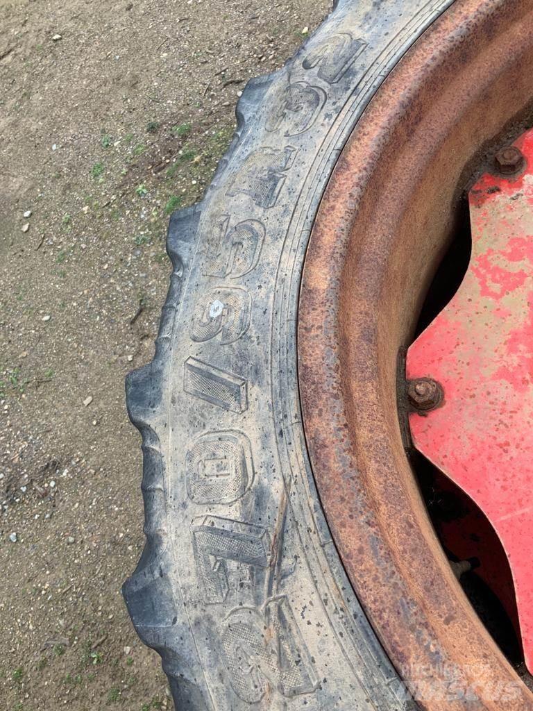  Row Crop Wheels 輪胎、車輪和輪圈