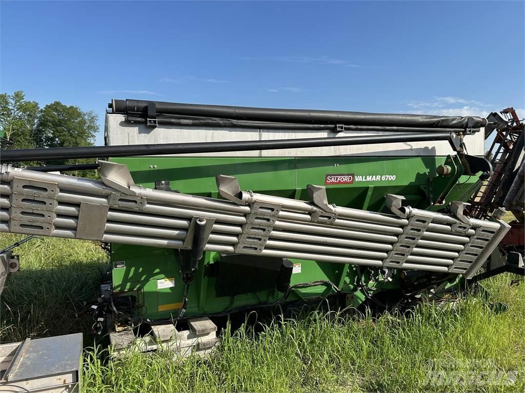 Salford 6700 牽引式噴霧機