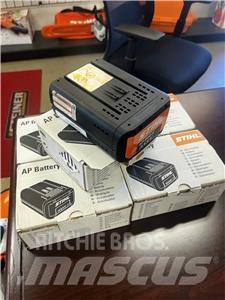 Stihl AP300S 高爾夫球車