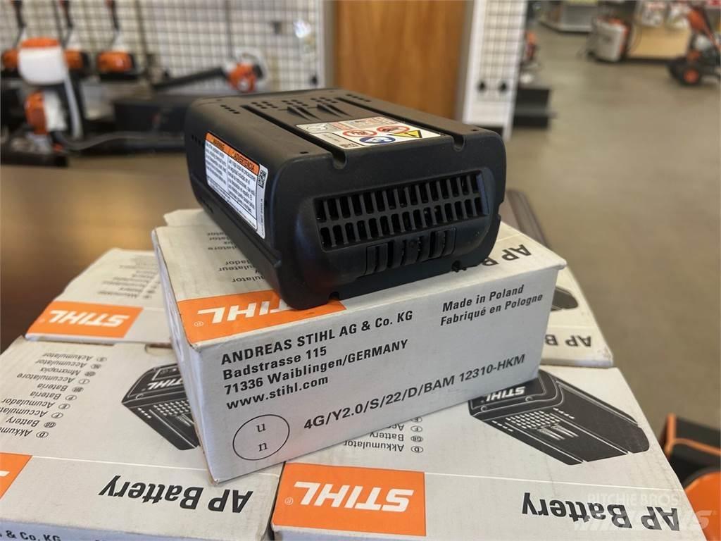 Stihl AP300S 高爾夫球車
