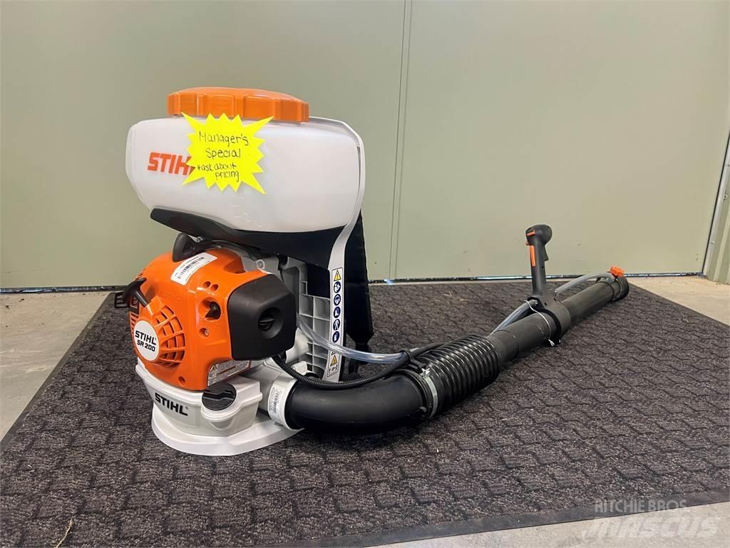 Stihl SR200 高爾夫球車